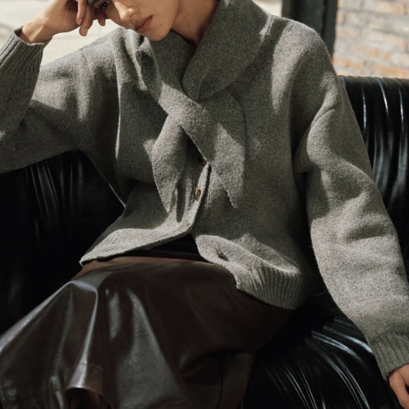 Commense Button Up Knit Cardigan Sweater With A Scarf Button Down XL NWT - Picture 2 of 6